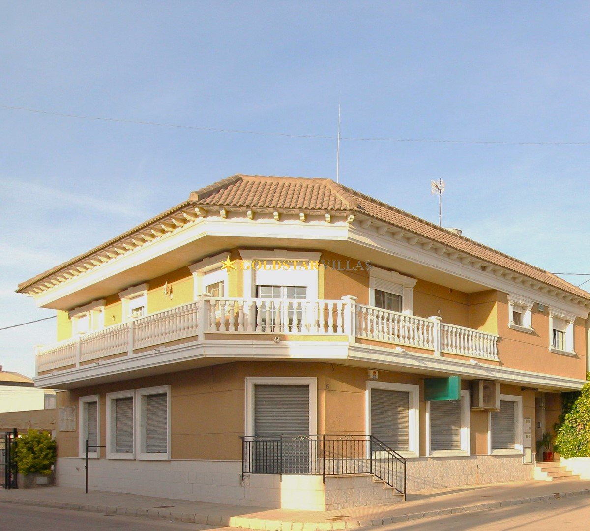 Large house with restaurant