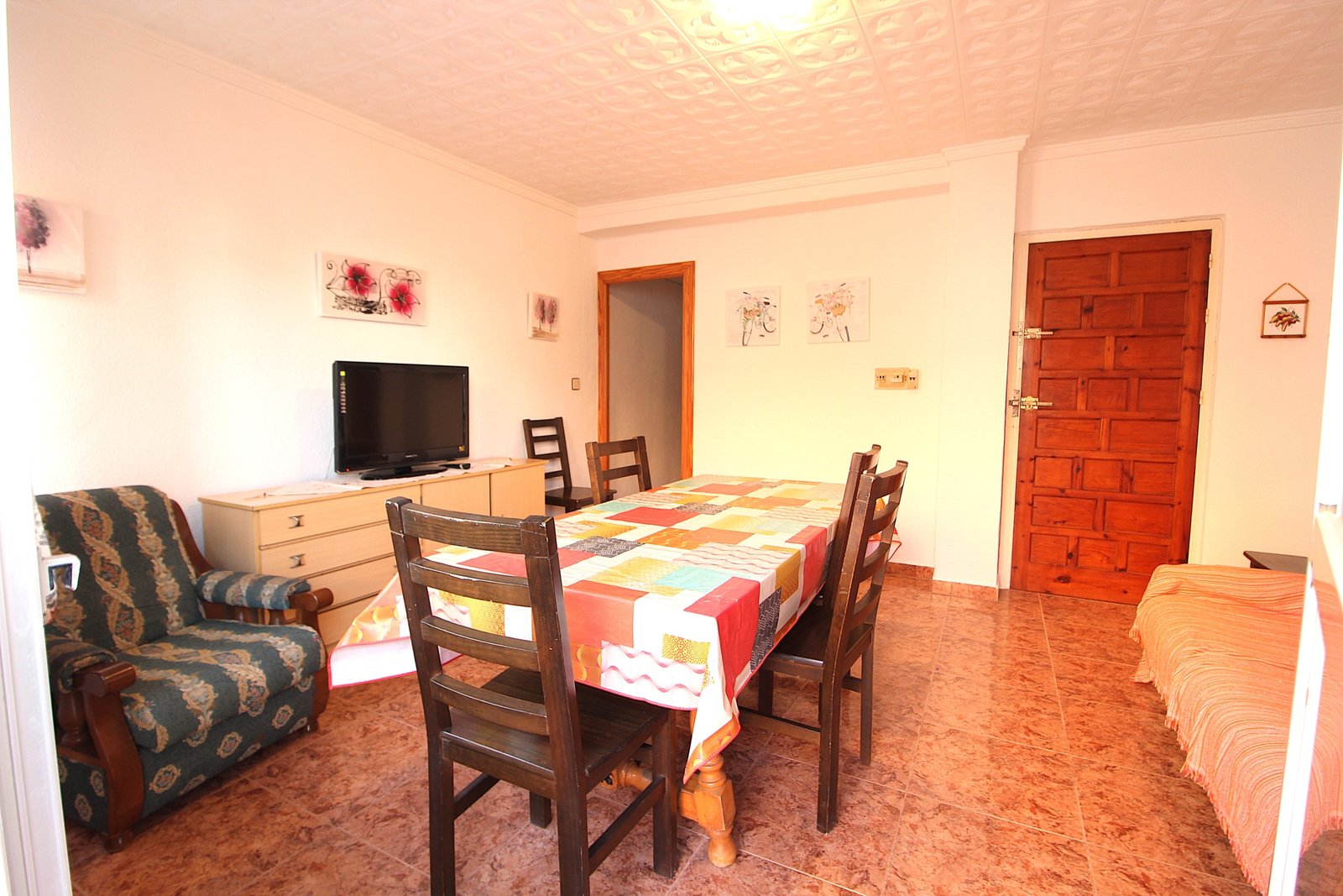 Very spacious Apartment by the sea