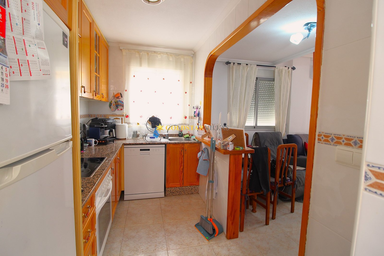 Three floor corner townhouse