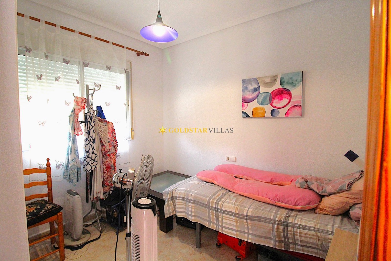 Three floor corner townhouse