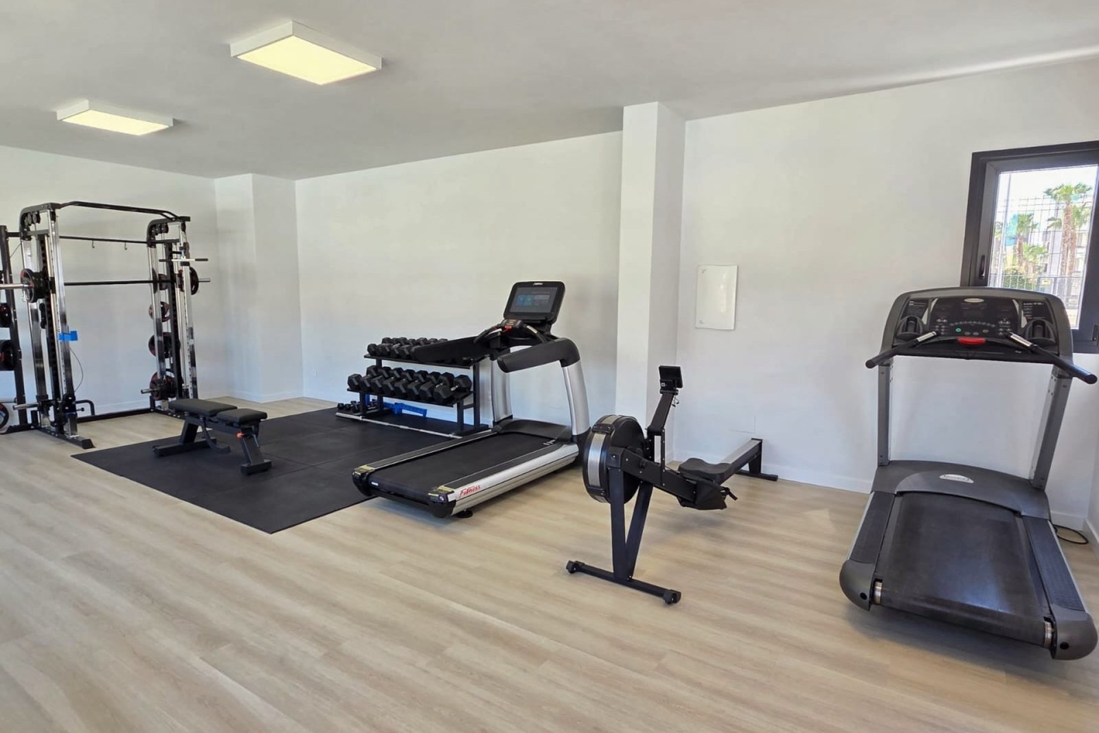Modern Luxury Apartment in Los Altos,