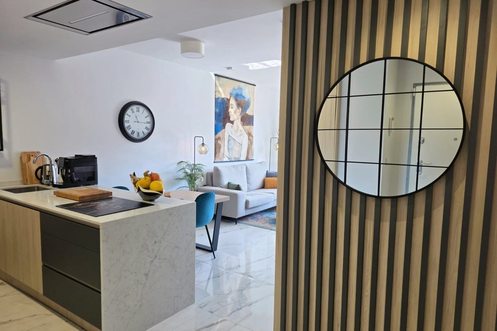 Modern Luxury Apartment in Los Altos,